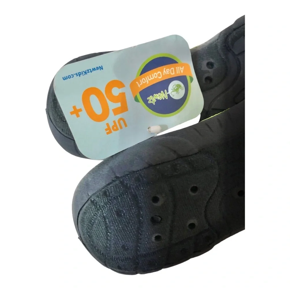 NEWTZ little boys navy blue & green UPF 50+ sun protected water shoes size‎ 13-1